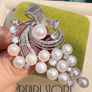 Брошь Pearl Cascade