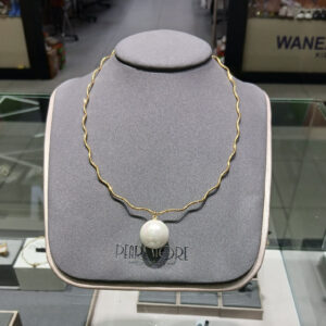 Колье Only you с белым Shell Pearl 18мм