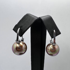 Классические серьги с золотым сферическим Shell Pearl