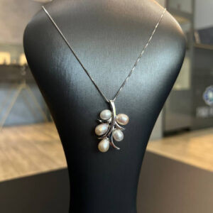 Серебряный подвес Pearl Berries с белыми и лавандовыми жемчужинами