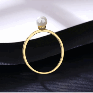 Лаконичное кольцо с белым Shell Pearl - золото Vermeil
