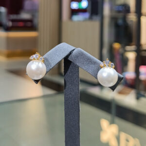 Серьги-пуссеты Diamond Crown с белым жемчугом золото Vermeil